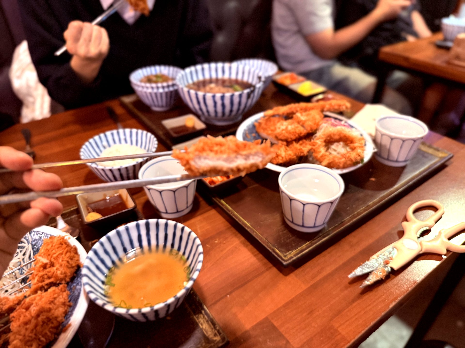Dining scene at Basak Donkkaseu Jeju