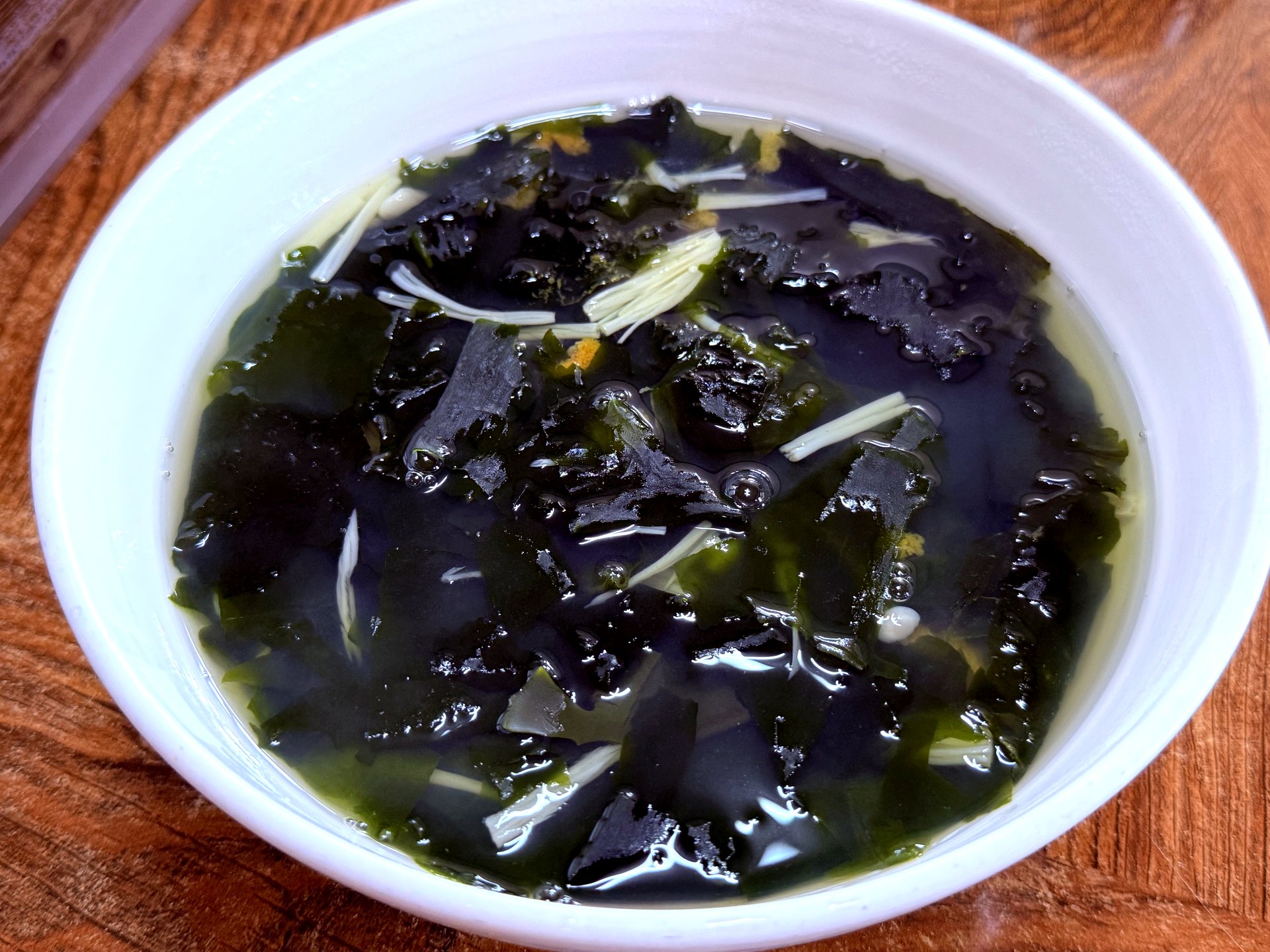 Sea urchin seaweed soup