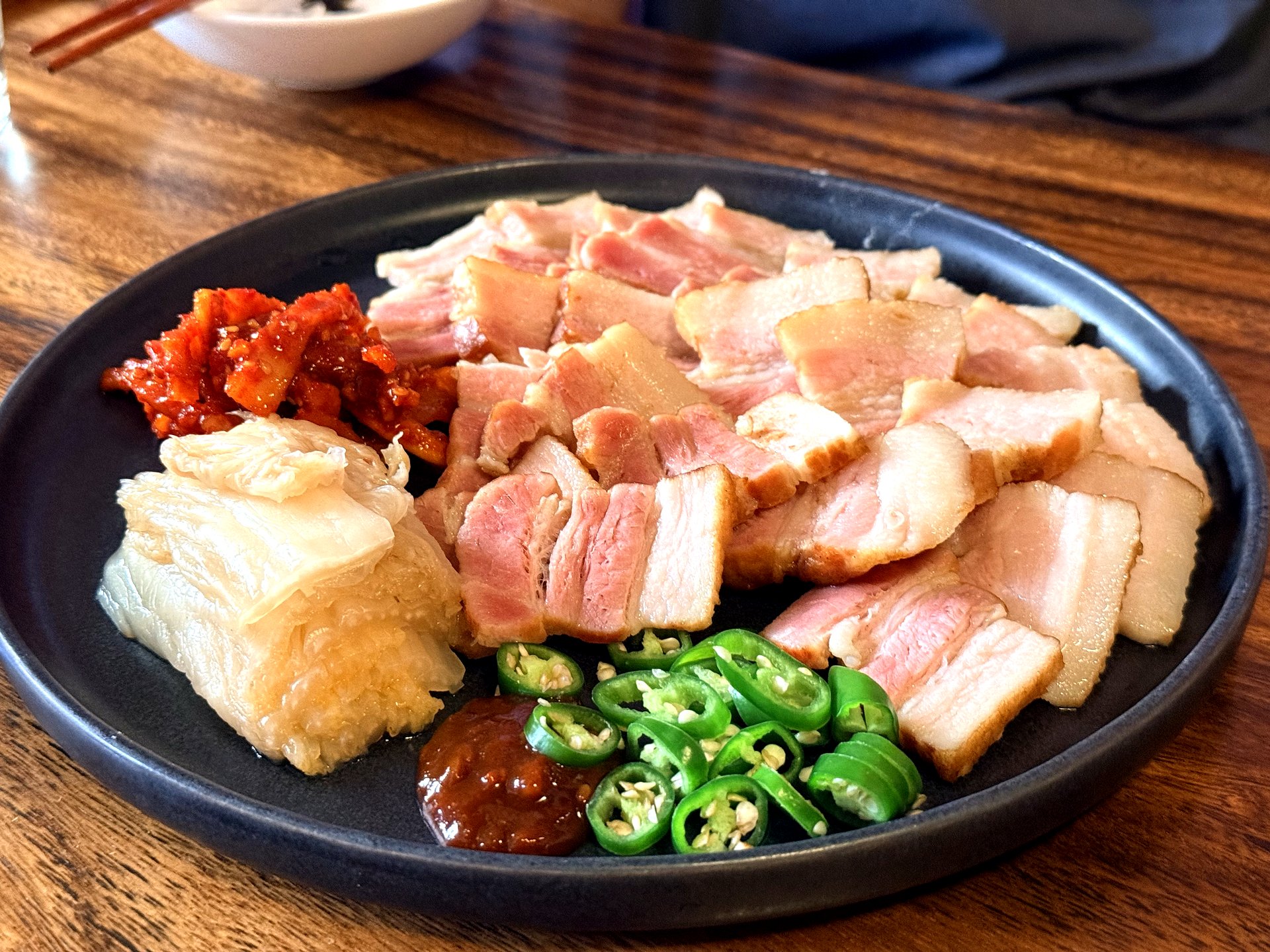 Jurak Mullae: Traditional Soju & Korean Anju in Seoul